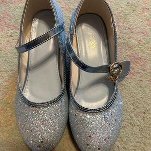 Girls blue dress shoes size 2/3